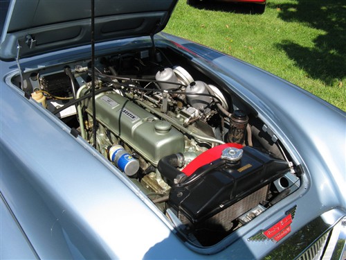 1967_austin_healey_bj8_05