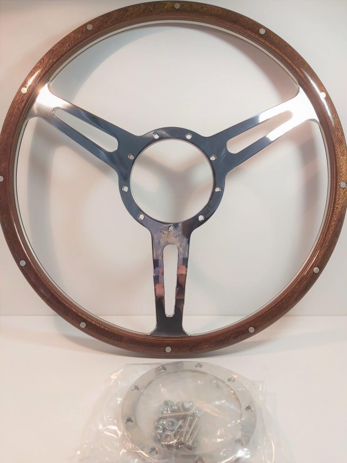 Steering Wheel MotoLita (15") Derrington Style Autofarm Ltd