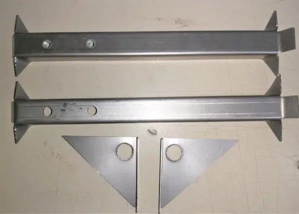 Rear Skirt Rail - Bracket Set BN4-BJ8